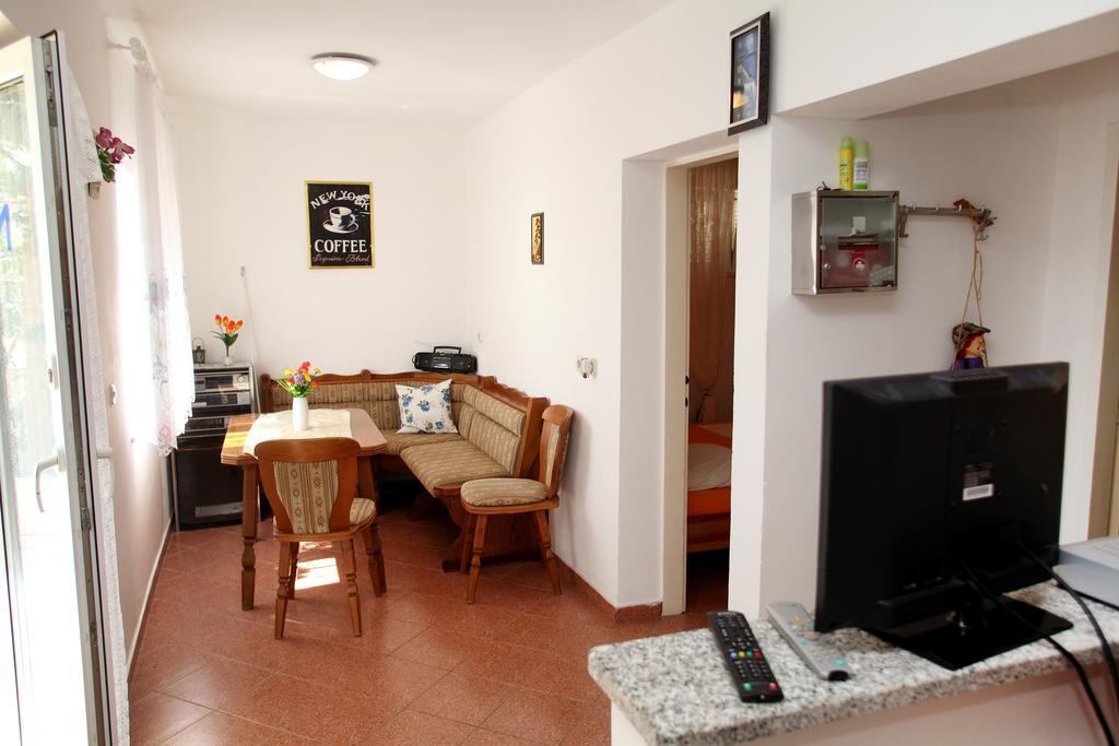 Apartment Jasmin *